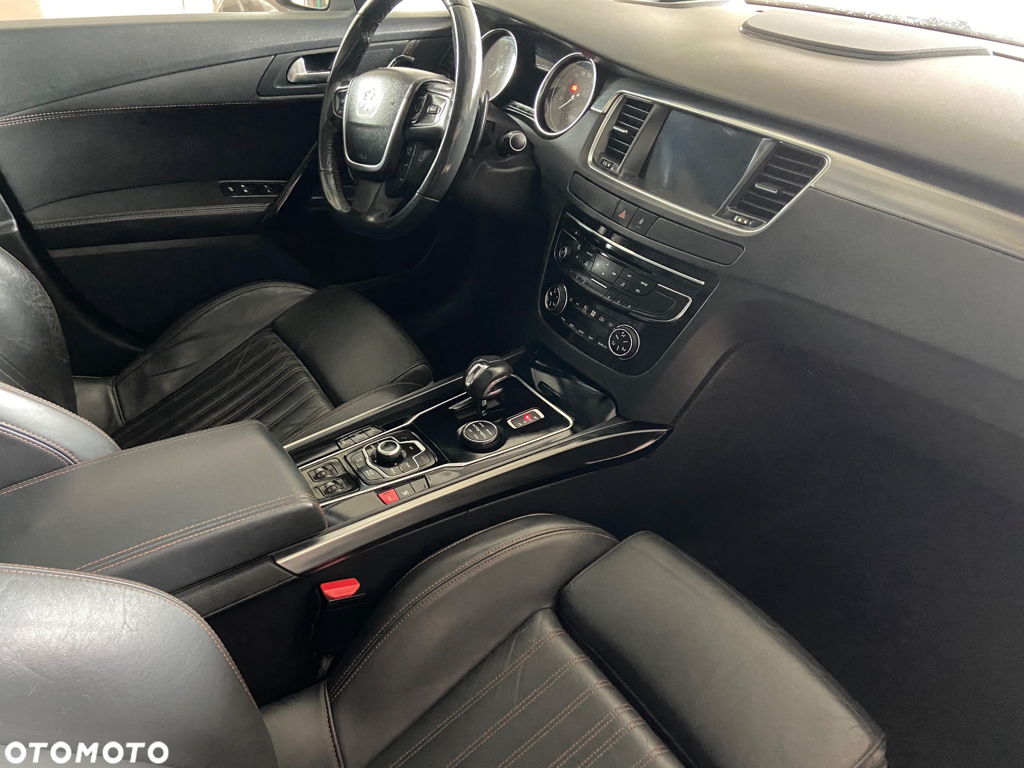 Peugeot 508 RXH 2.0 HDi HYbrid4 - 28