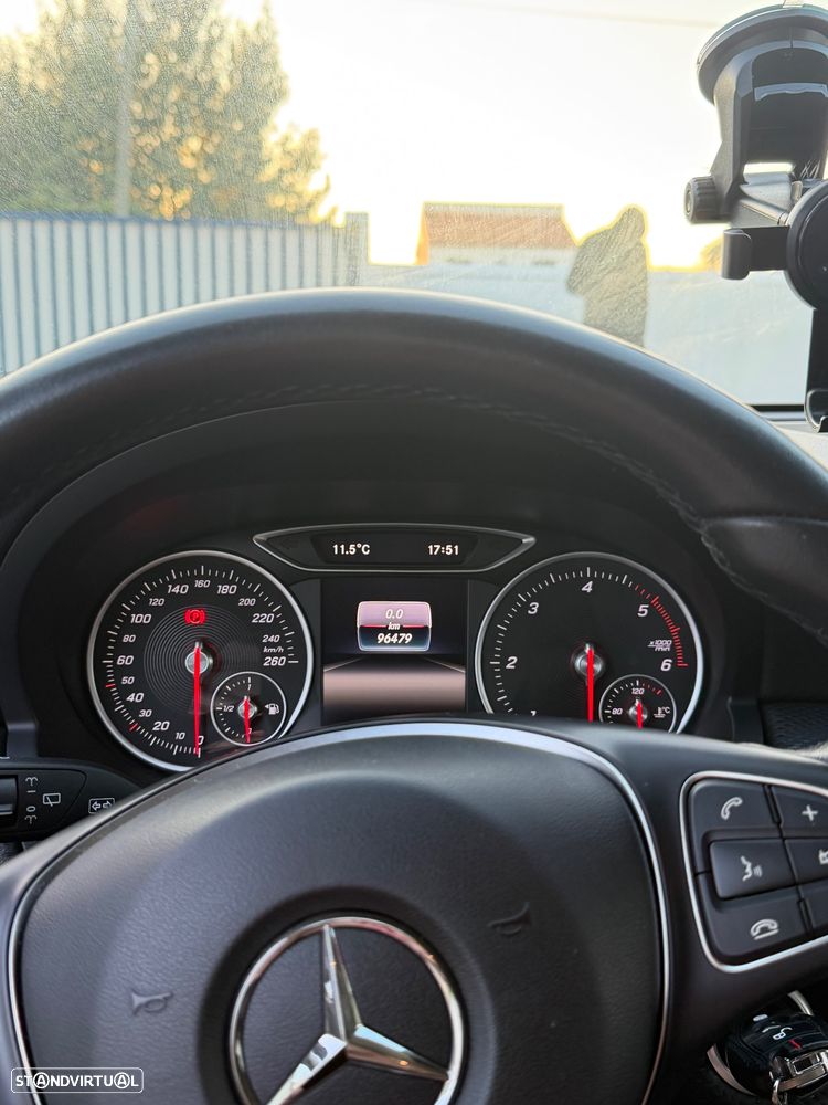 Mercedes-Benz A 180 CDI (BlueEFFICIENCY) - 4