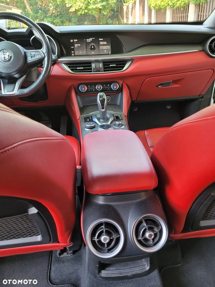 Alfa Romeo Stelvio 2.0 Turbo TI Q4 - 5