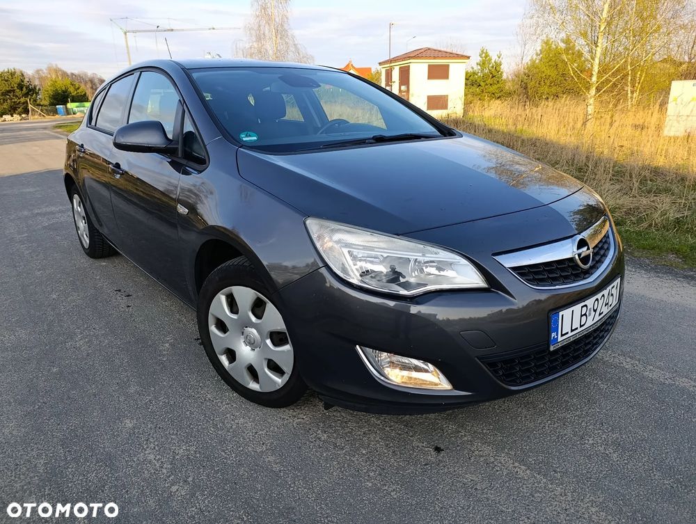 Opel Astra 1.6 Catch me - 9