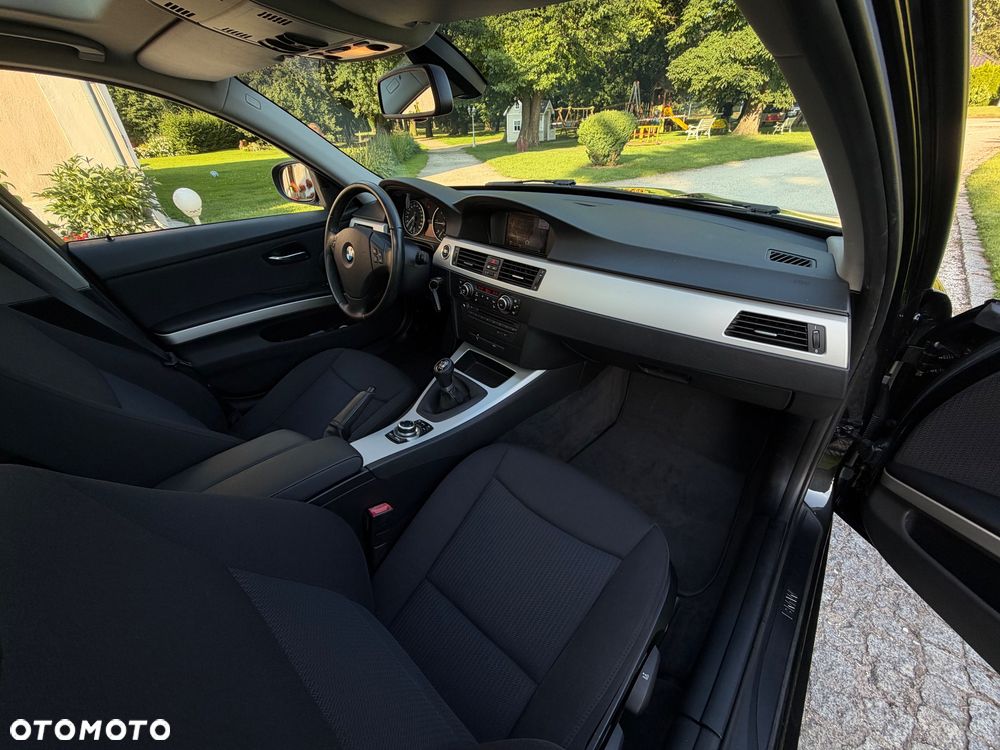 BMW Seria 3 - 10