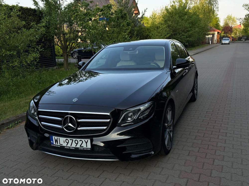 Mercedes-Benz Klasa E 220 d 4-Matic Business Edition 9G-TRONIC - 2