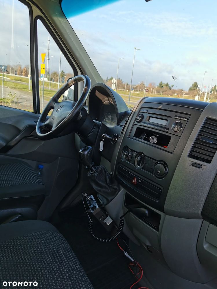 Mercedes-Benz Sprinter - 20