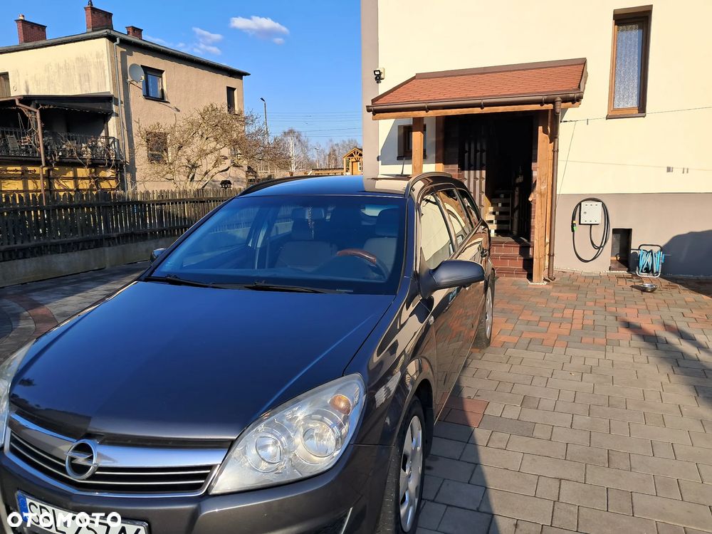 Opel Astra 1.9 CDTI 111 - 2