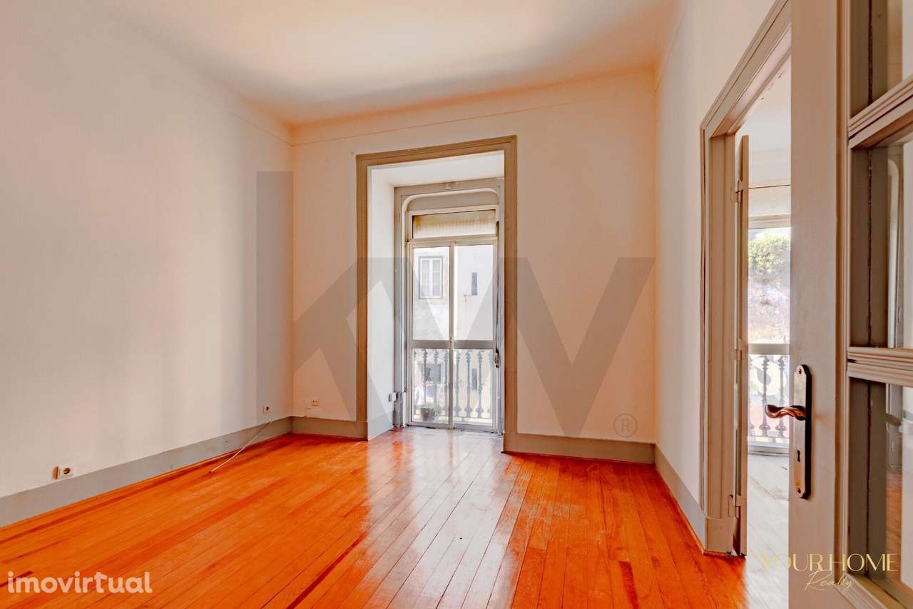 T2+1 para remodelar na prestigiada Rua de São Bento, Lisboa - Grande imagem: 3/24