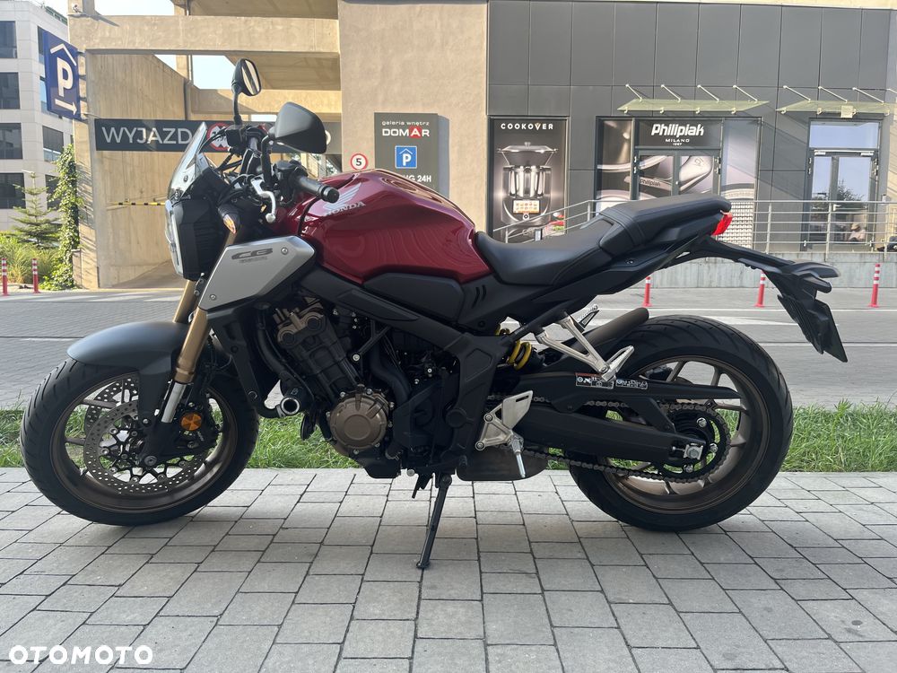 Honda CB - 1