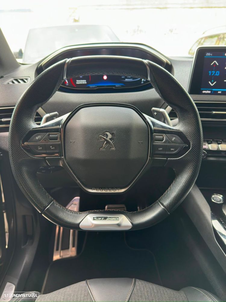 Peugeot 3008 1.5 BlueHDi GT EAT8 — fotografia 11