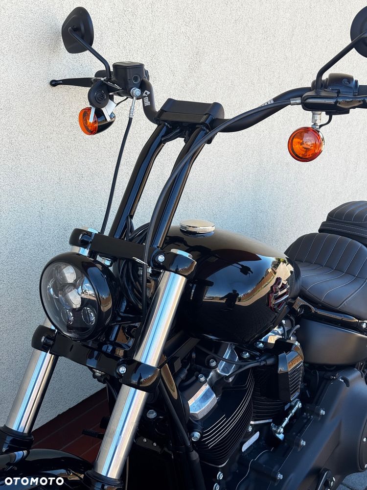 Harley-Davidson Softail Street Bob - 20