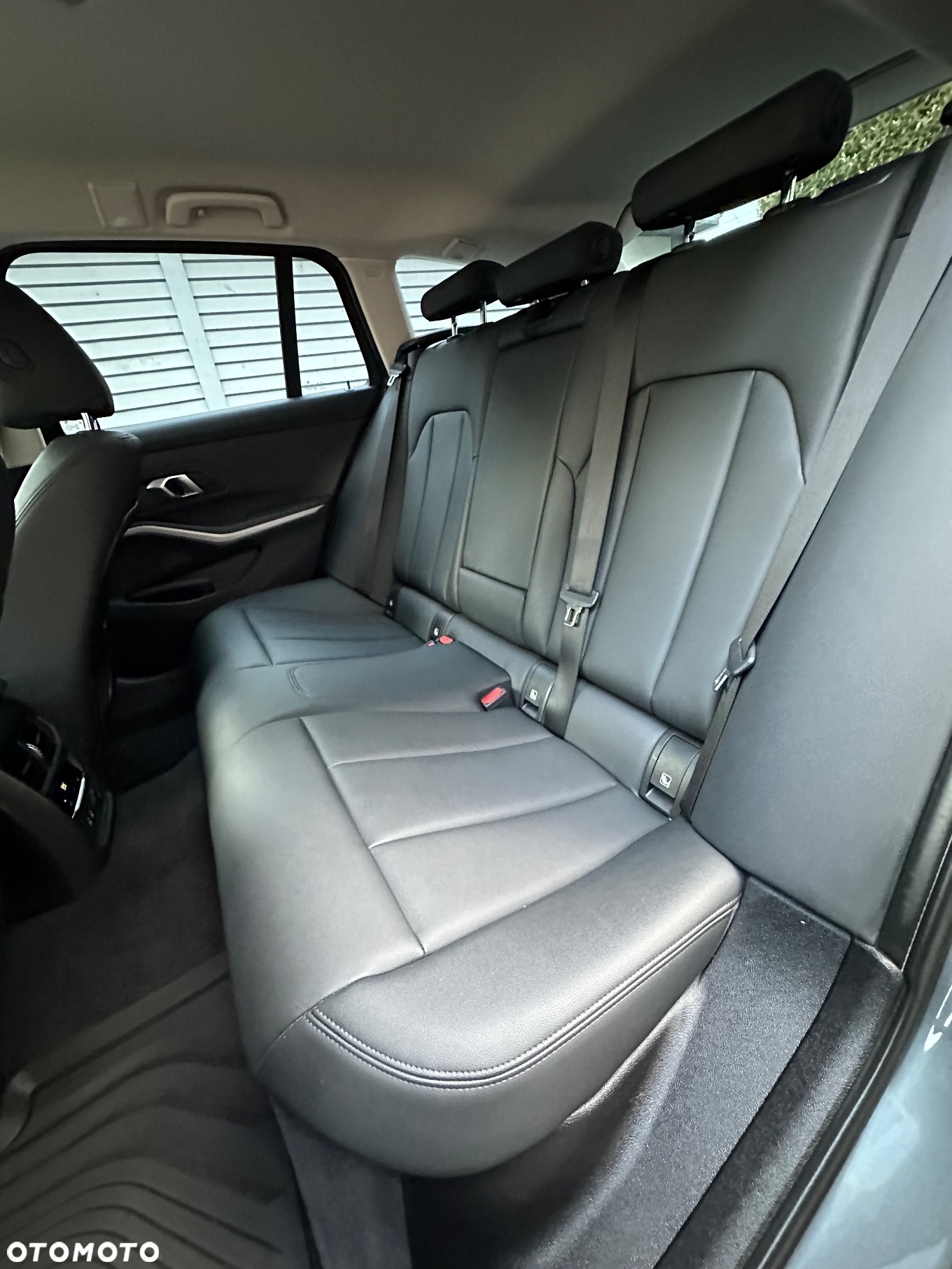 BMW Seria 3 318d Touring Sport Line - 27