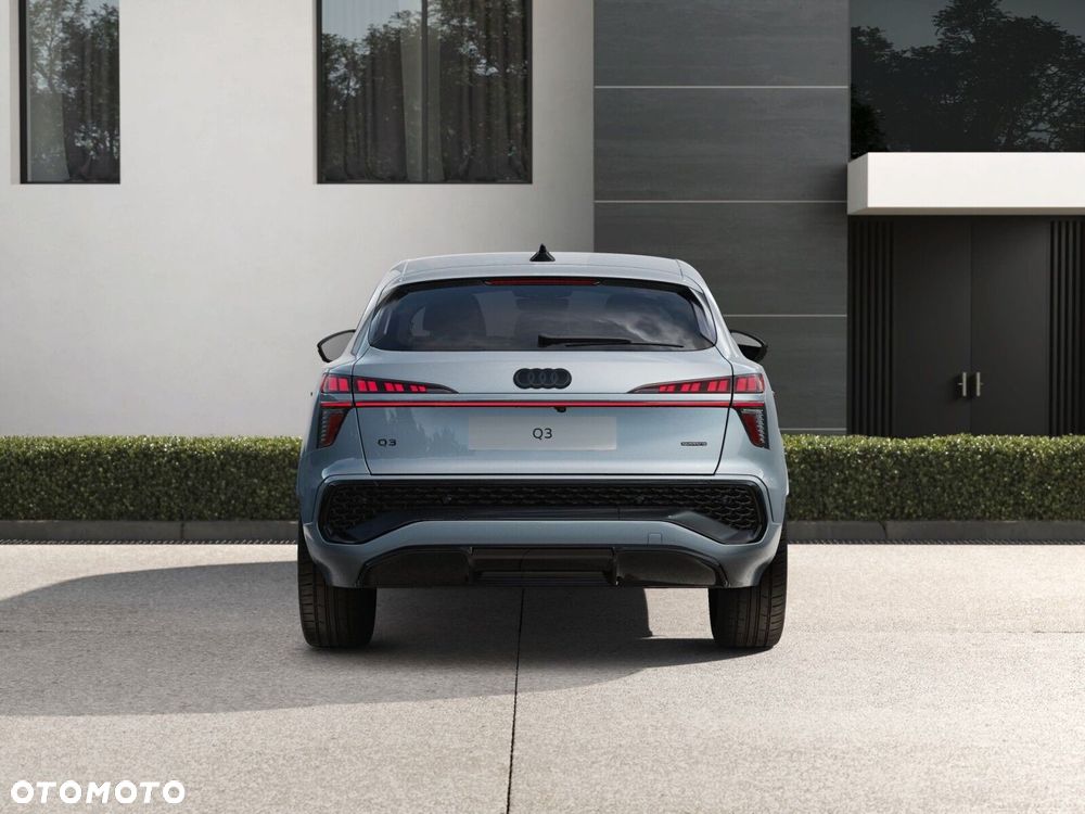 Audi Q3 Sportback - 4