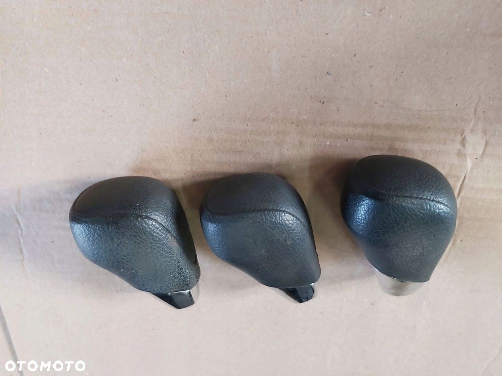 TOYOTA SIENNA 11- gałka zmiany biegów - 2