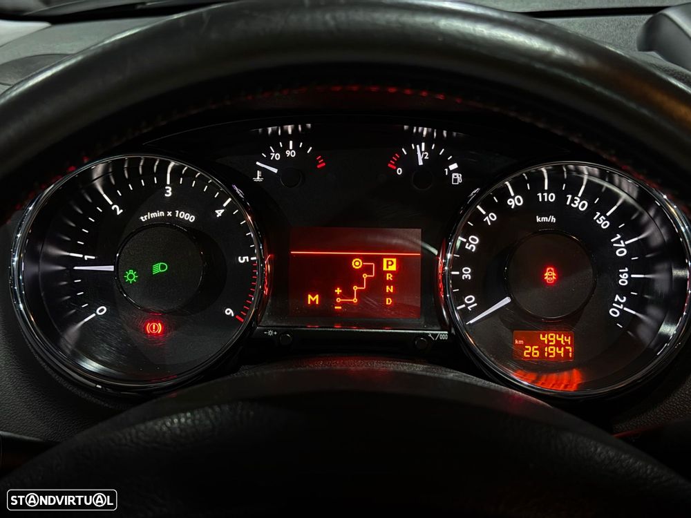 Peugeot 5008 1.6 BlueHDi Allure EAT6 - 19