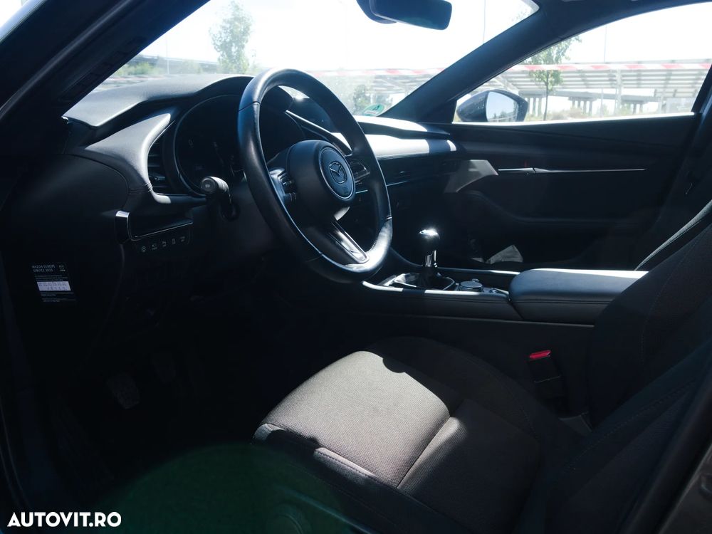 Mazda 3 SKYACTIV-G 2.0 M-Hybrid - 9