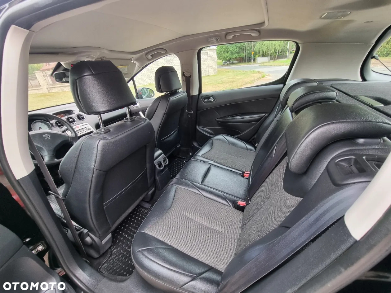Peugeot 308 1.6 Premium Plus - 20