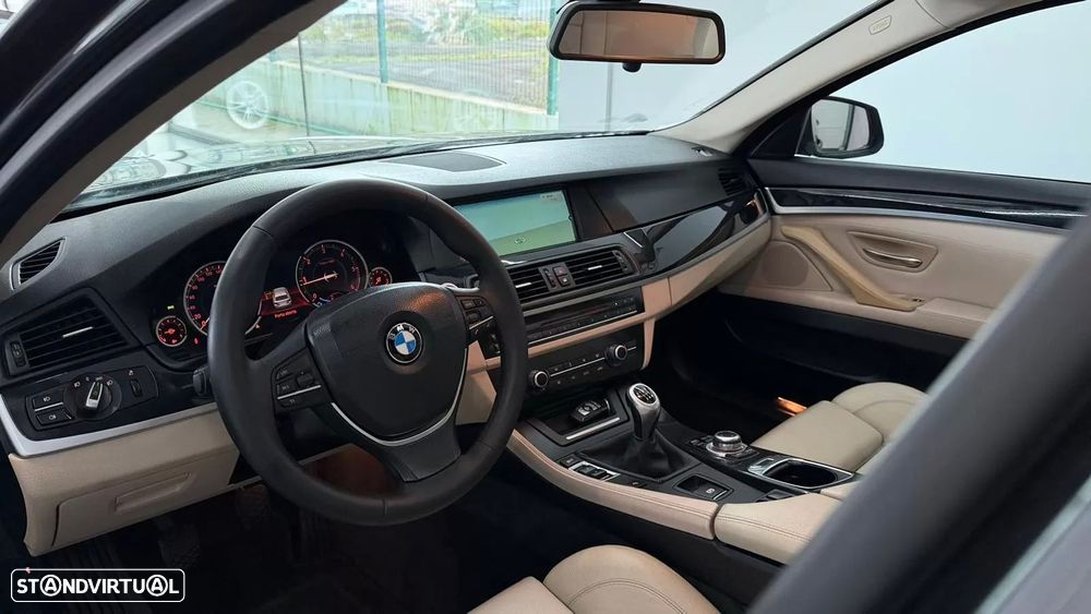 BMW 520 d Line Luxury - 30