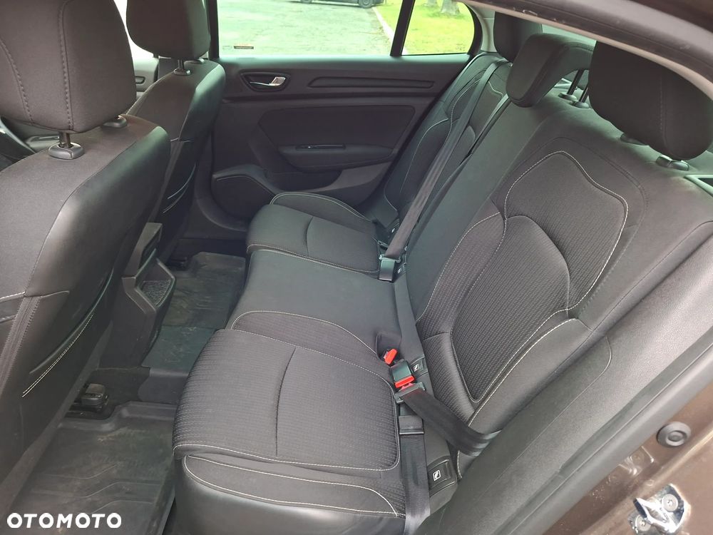 Renault Megane 1.6 SCe Limited - 12