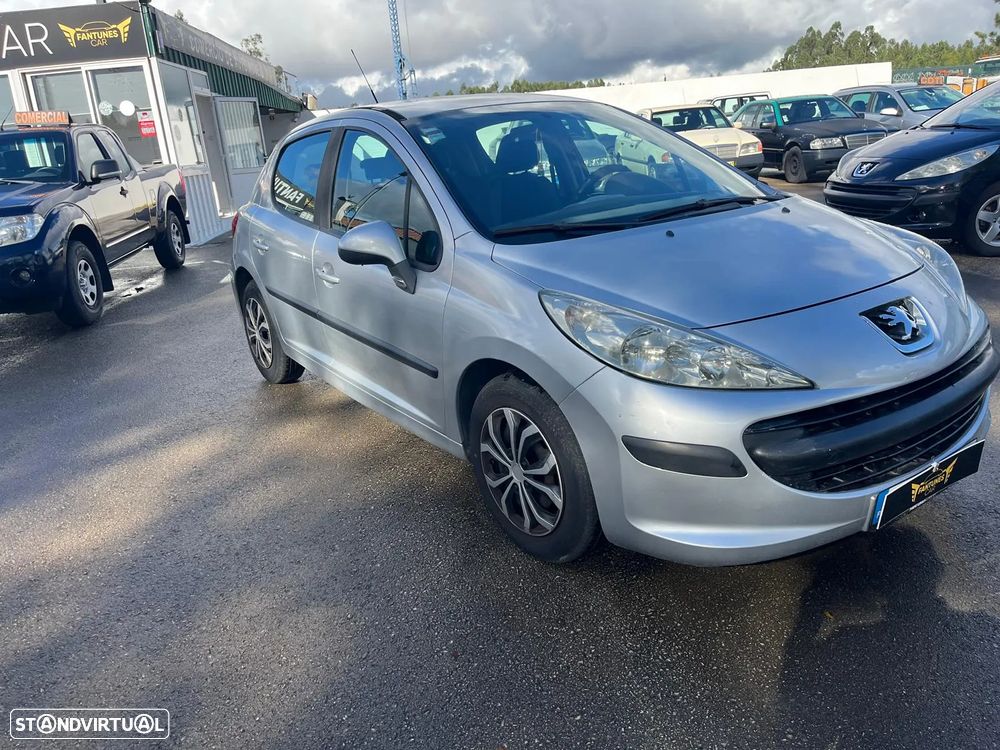 Peugeot 207 1.4 HDi Premium - 3