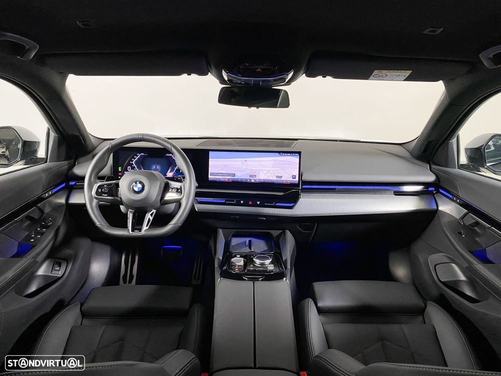 BMW 520 d Pack Desportivo M - 16