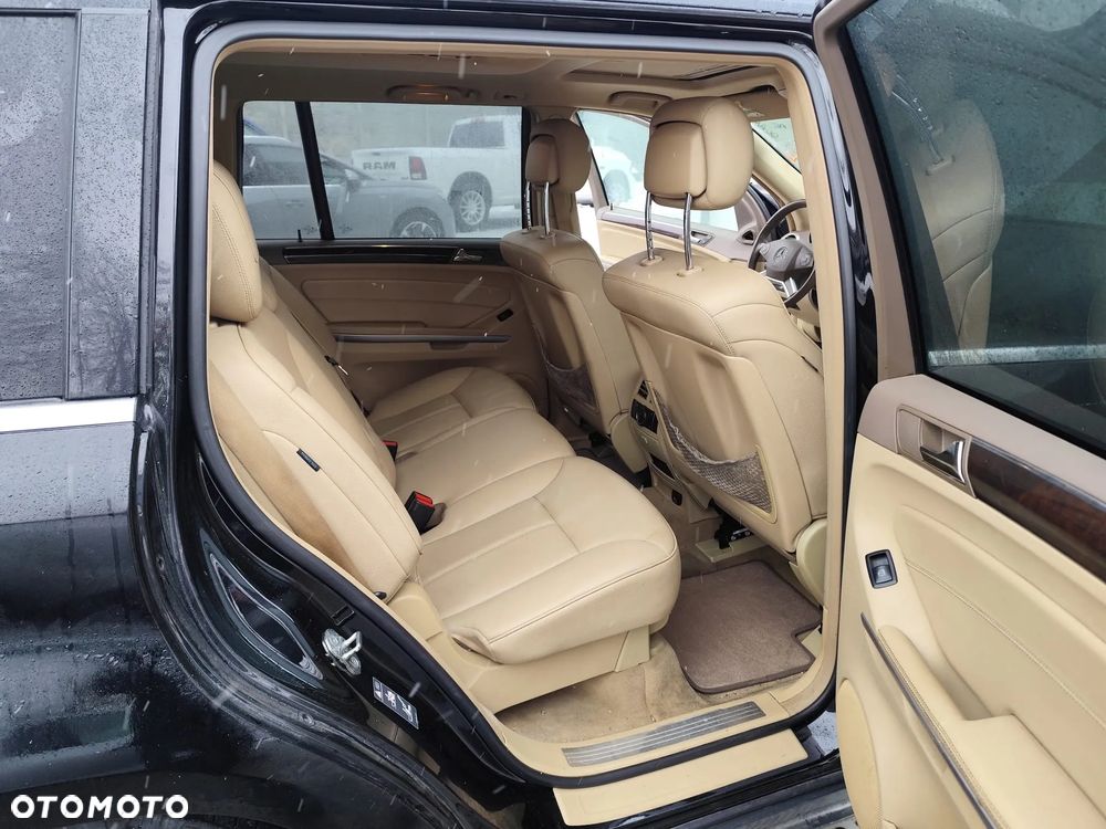 Mercedes-Benz GL 450 4Matic 7G-TRONIC - 17