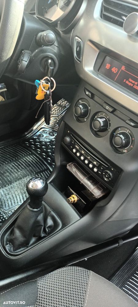 Citroën C3 1.6 HDI Exclusive - 4