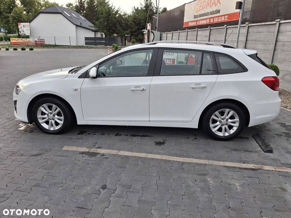 Chevrolet Cruze 1.6 LT - 10