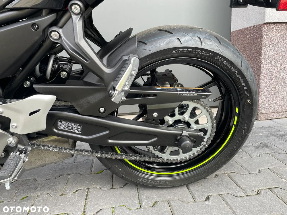 Kawasaki Z 650 - 6