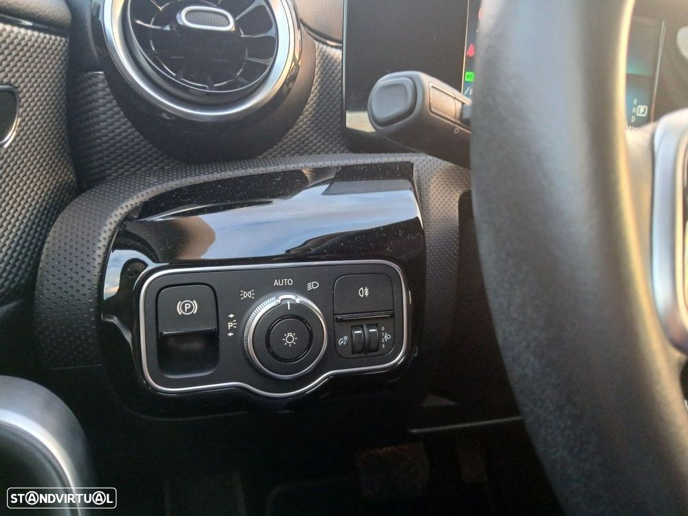 Mercedes-Benz A 250 e 8G-DCT - 48