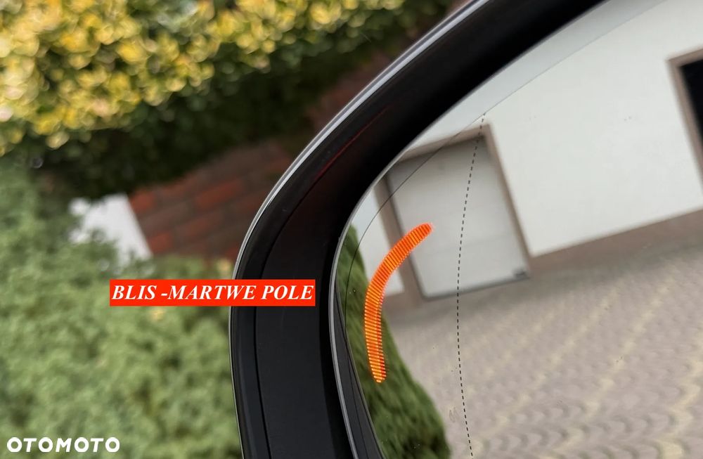 Volvo XC 40 B3 B DKG Plus Dark - 30