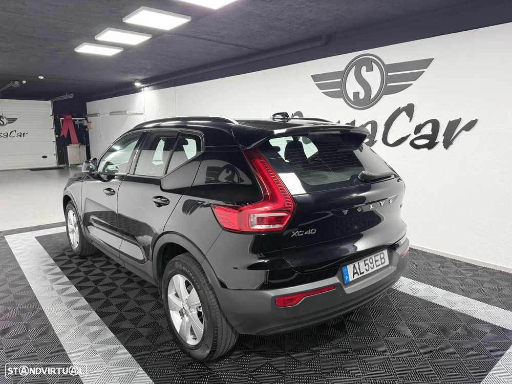 Volvo XC 40 1.5 T2 Momentum Plus - 21