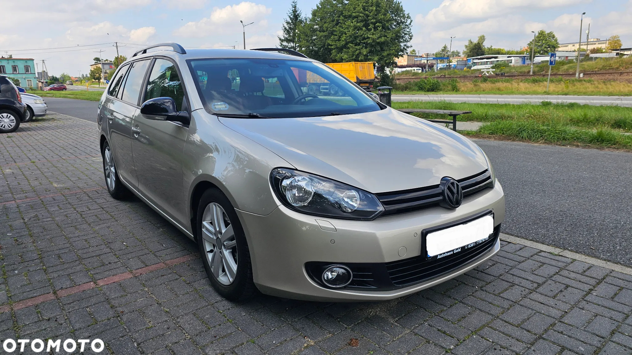 Volkswagen Golf - 17