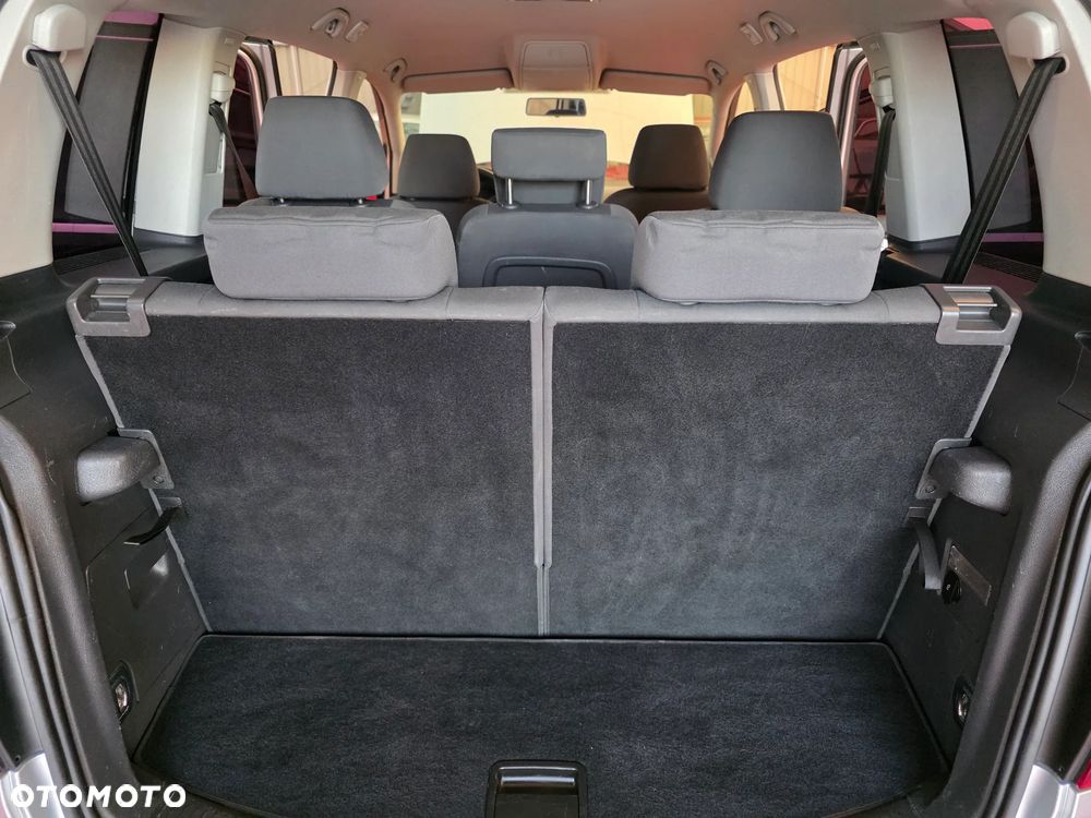 Volkswagen Touran 2.0 TDI DPF Comfortline - 19
