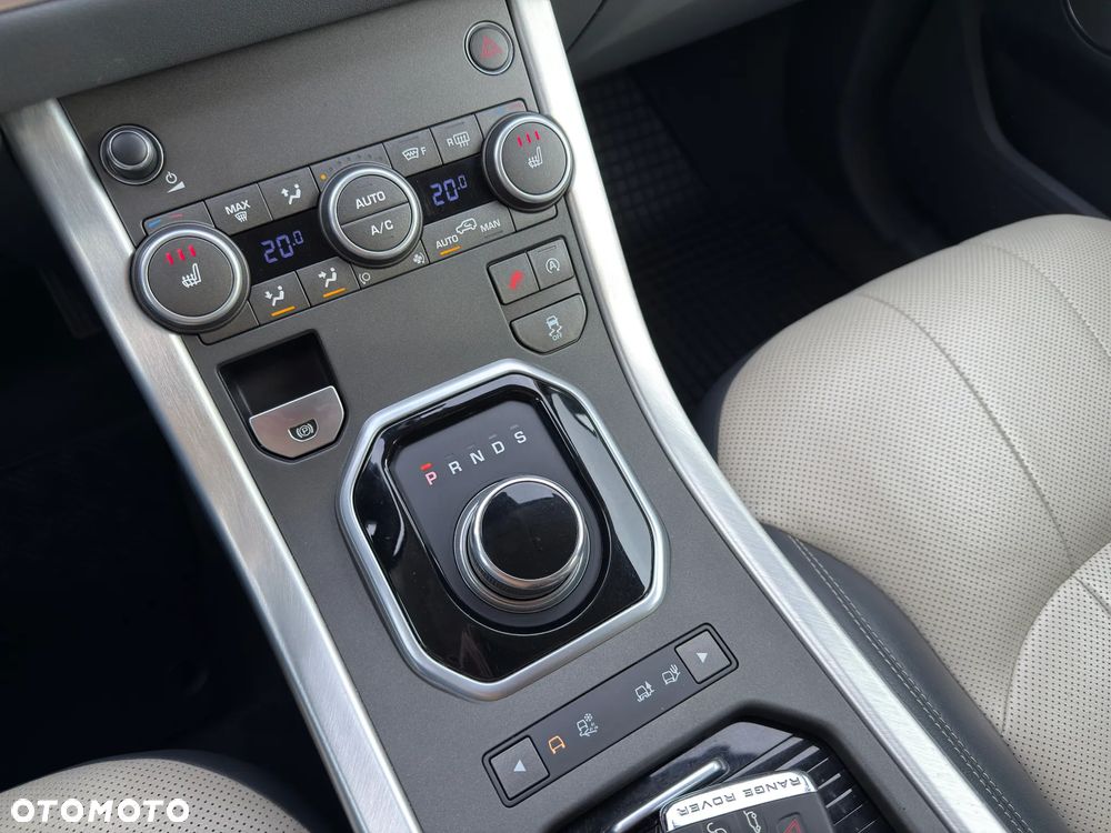 Land Rover Range Rover Evoque - 25