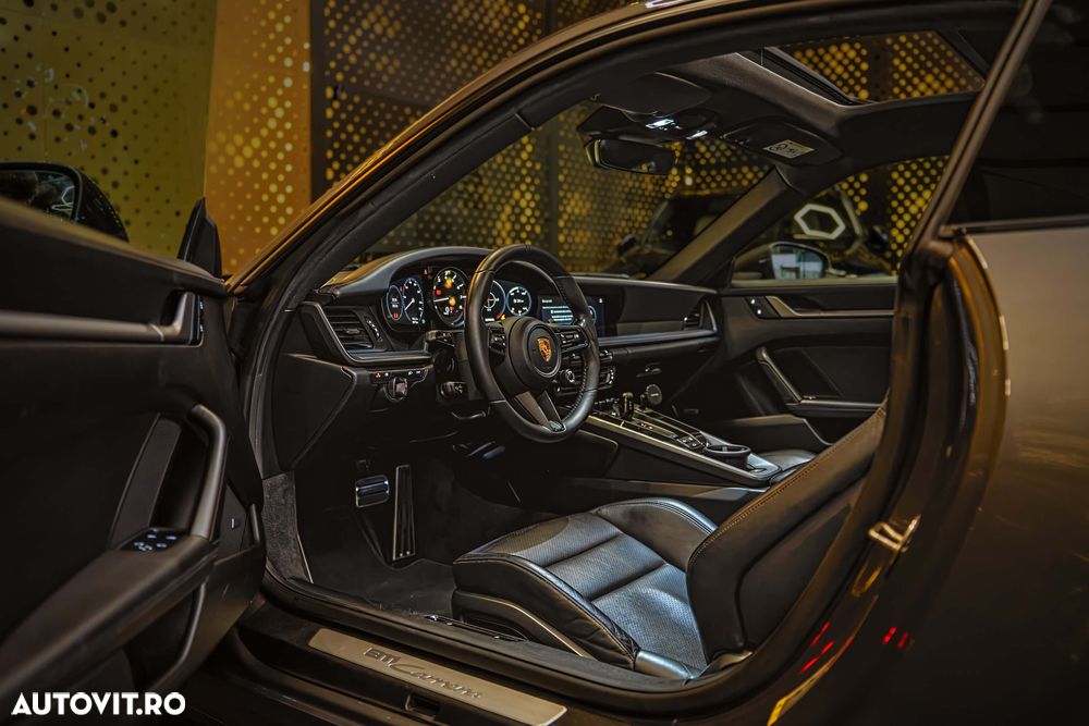 Porsche 911 - 9