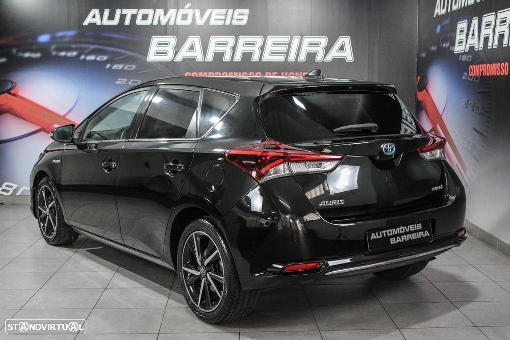 Toyota Auris 1.8 HSD Comfort +P.Techno+P.Sport - 2