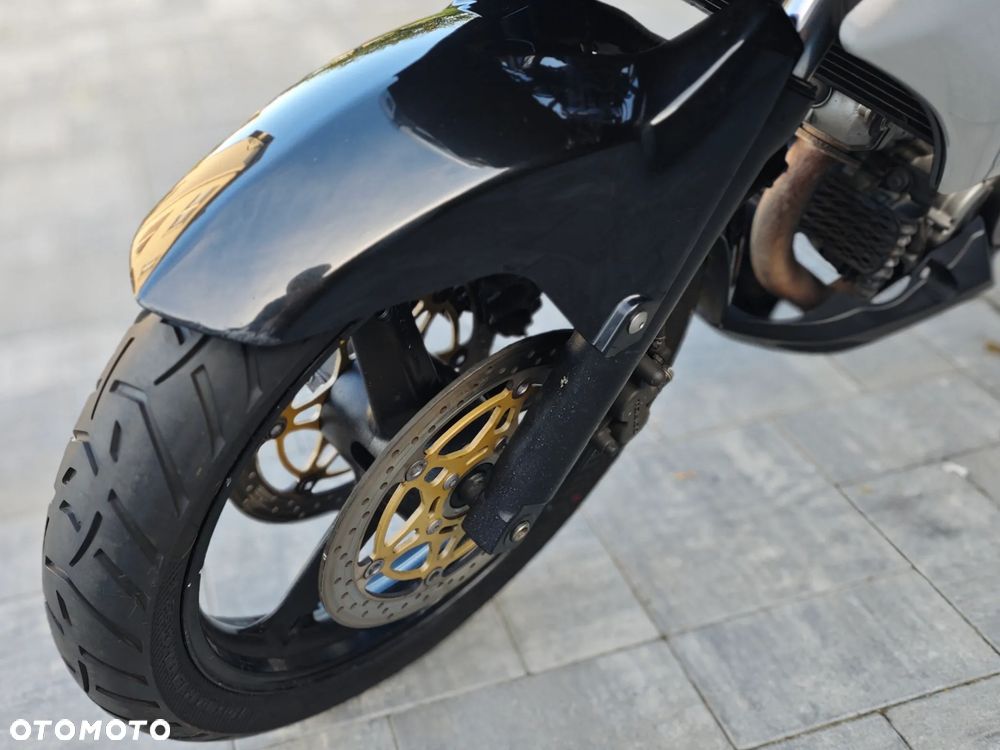 Suzuki V-STROM - 38