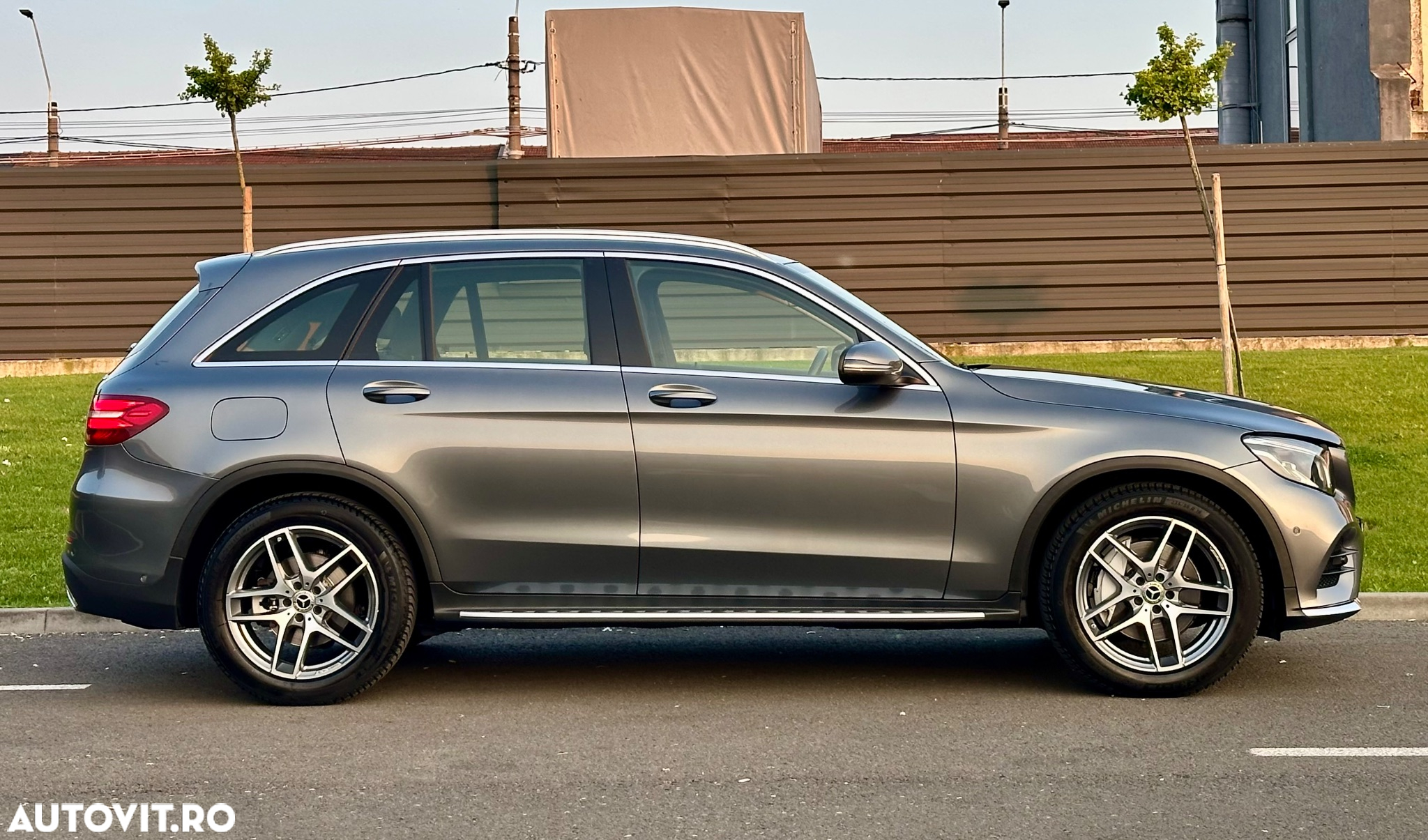 Mercedes-Benz GLC 220 d 4Matic 9G-TRONIC AMG Line - 5