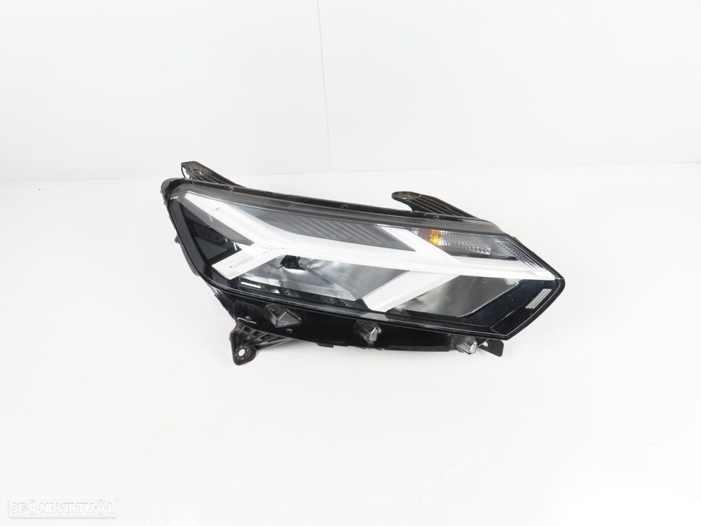 Farol LED Direito Usado / Original DACIA Sandero III (BJI) 260107920R - 1