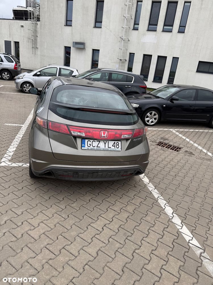 Honda Civic 1.8 Executive - 1