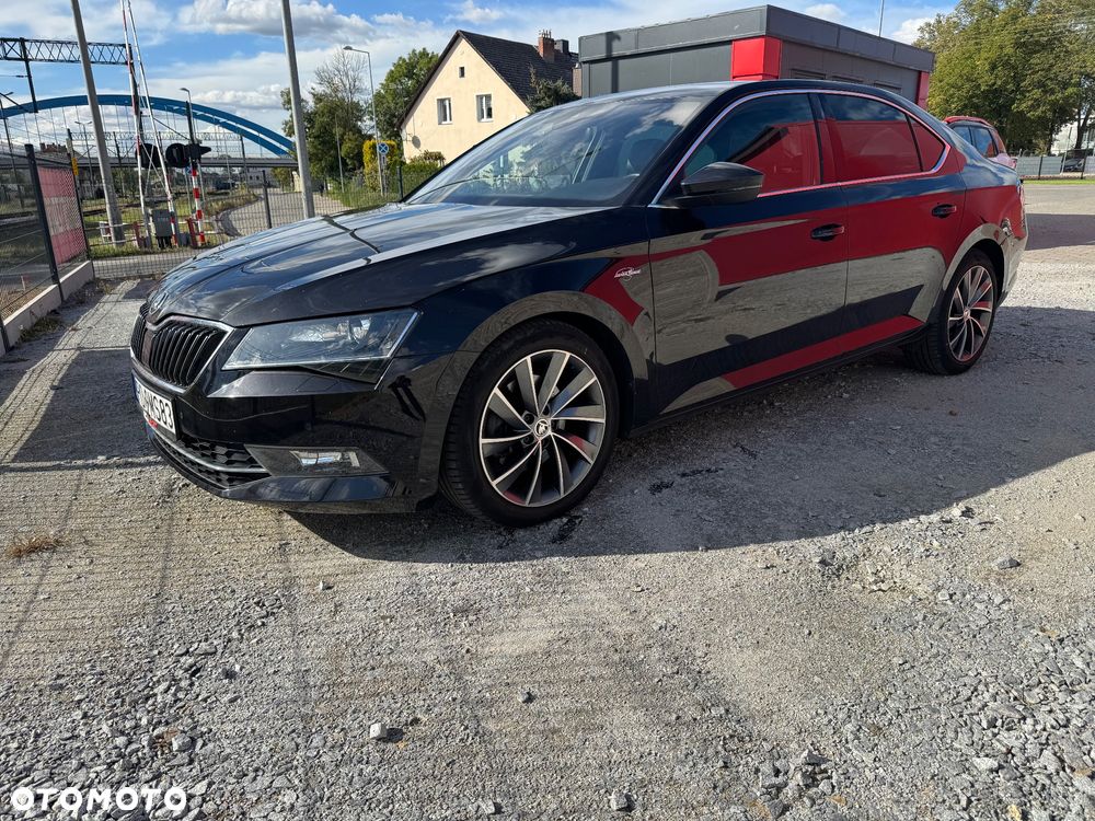 Skoda Superb 2.0 TDI 4x4 L&K DSG - 2