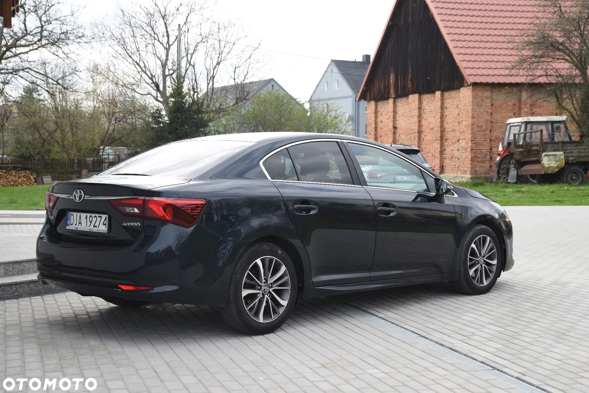 Toyota Avensis - 2