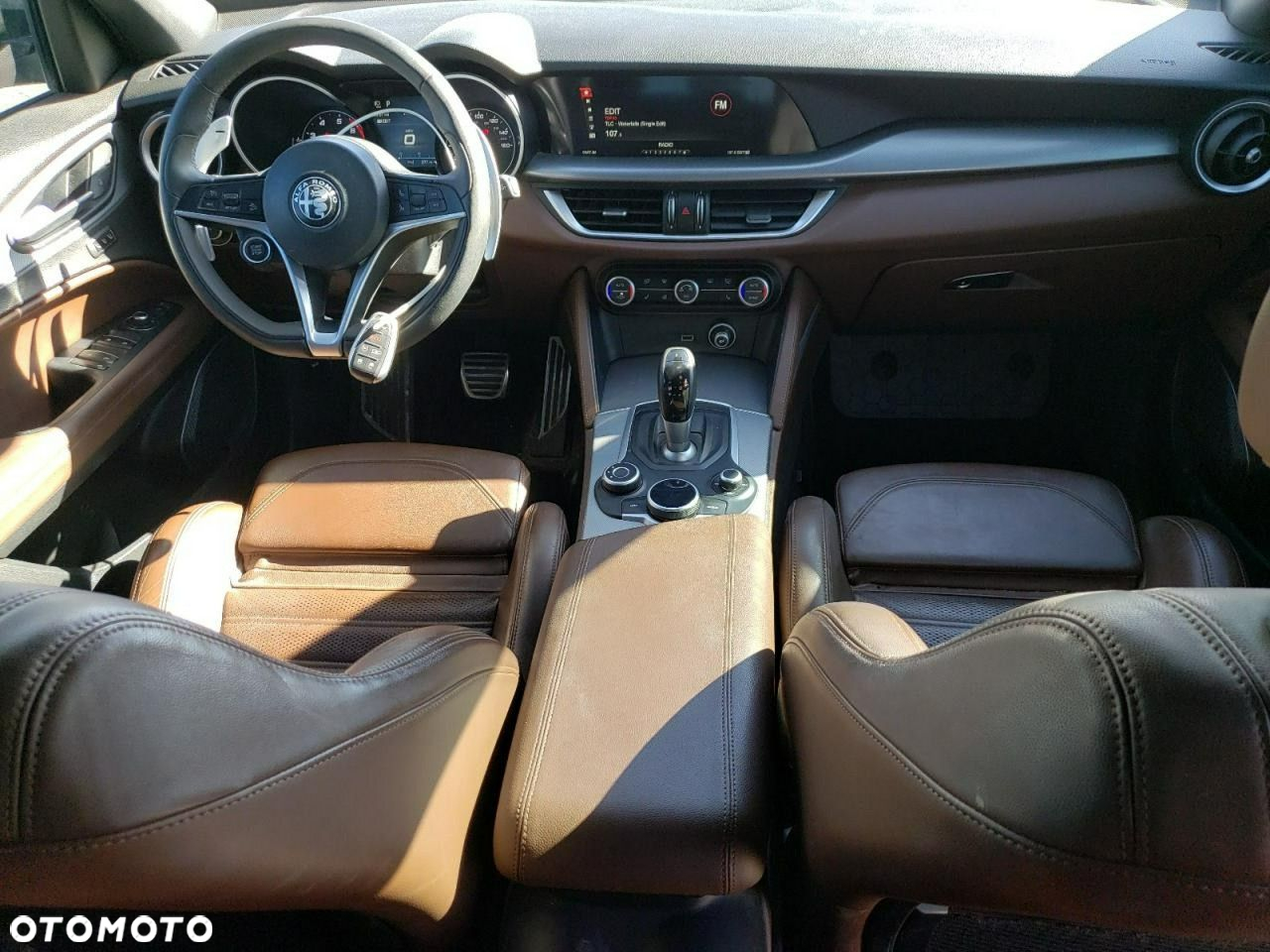 Alfa Romeo Stelvio - 8