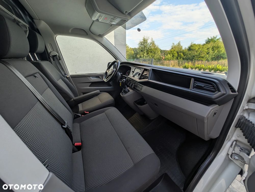 Volkswagen Transporter - 30