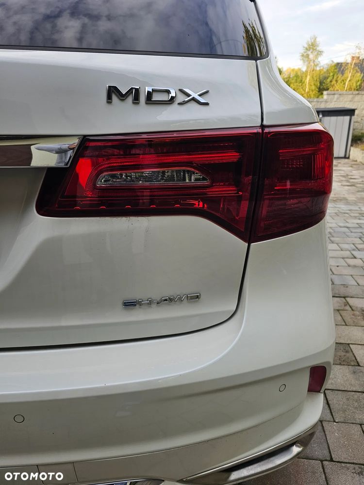 Acura MDX - 16