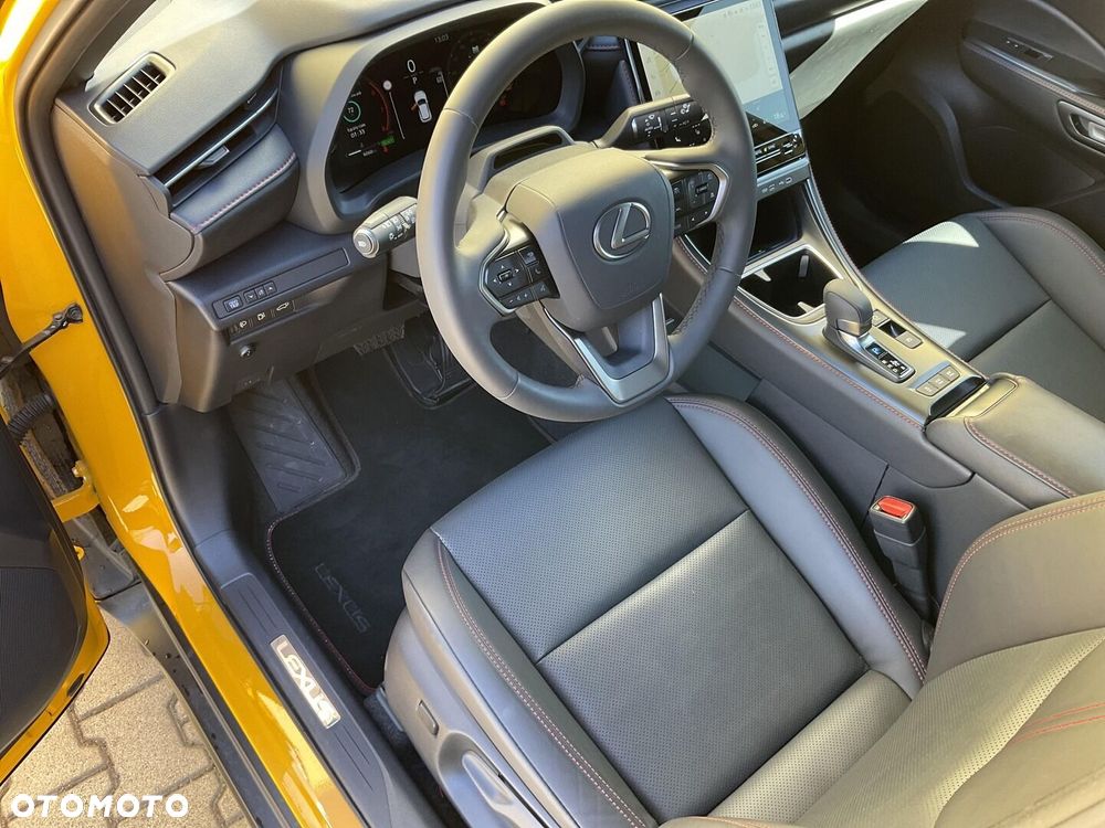 Lexus LBX 1.5 Hybrid Emotion - 11