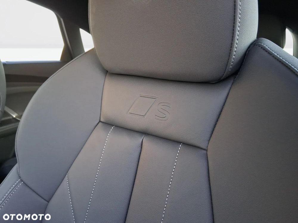 Audi Q5 Sportback - 13