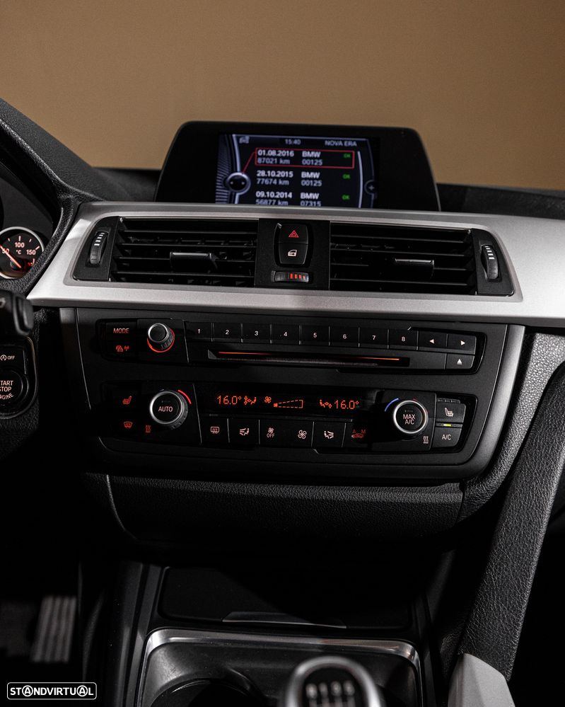 BMW 320 d Pack M - 15