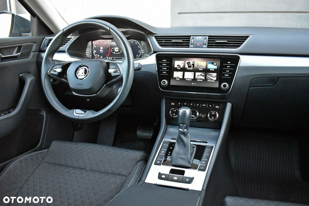 Skoda Superb 2.0 TSI Ambition DSG - 17