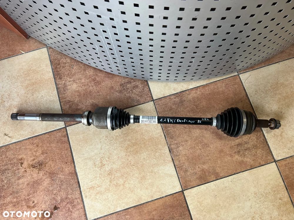 PÓŁOŚ PRAWA CITROEN BERLINGO III IV 1.2 THP 9810710780 28 ZĘBÓW Z LAT 2018 -