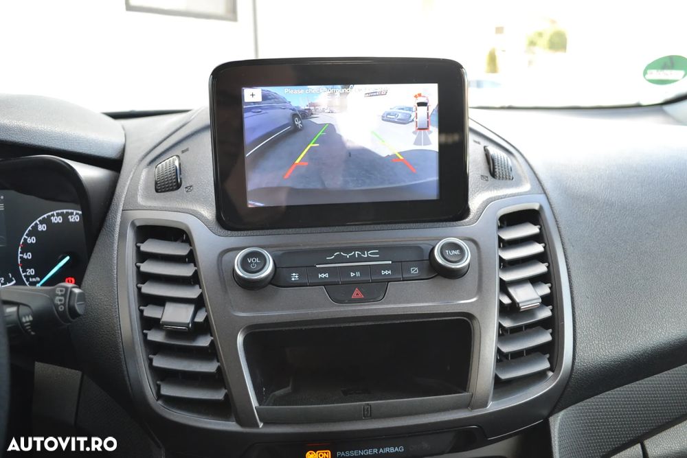 Ford Transit Connect - 22