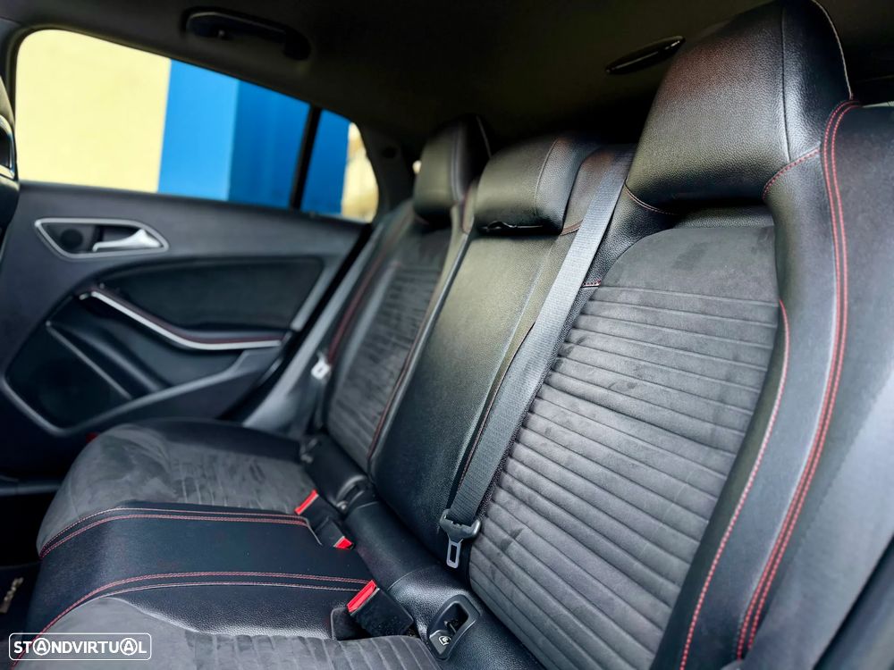 Mercedes-Benz CLA 220 d 7G-DCT AMG Line - 15